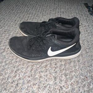 Nike Women’s Black and White Athletic Shoes